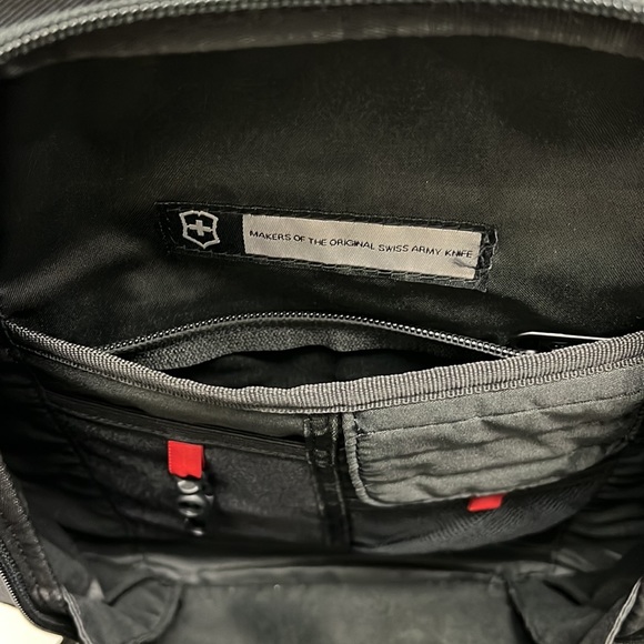 Rare Victorinox Werks Professional Entrepreneur Backapack - Picture 4 of 16